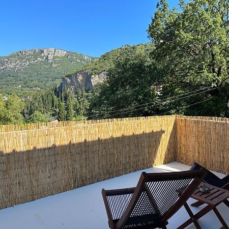 Callisto Beach Hotel Liapades Bagian luar foto