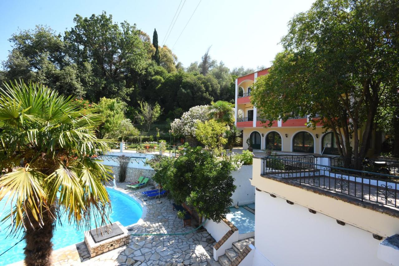 Callisto Beach Hotel Liapades Bagian luar foto
