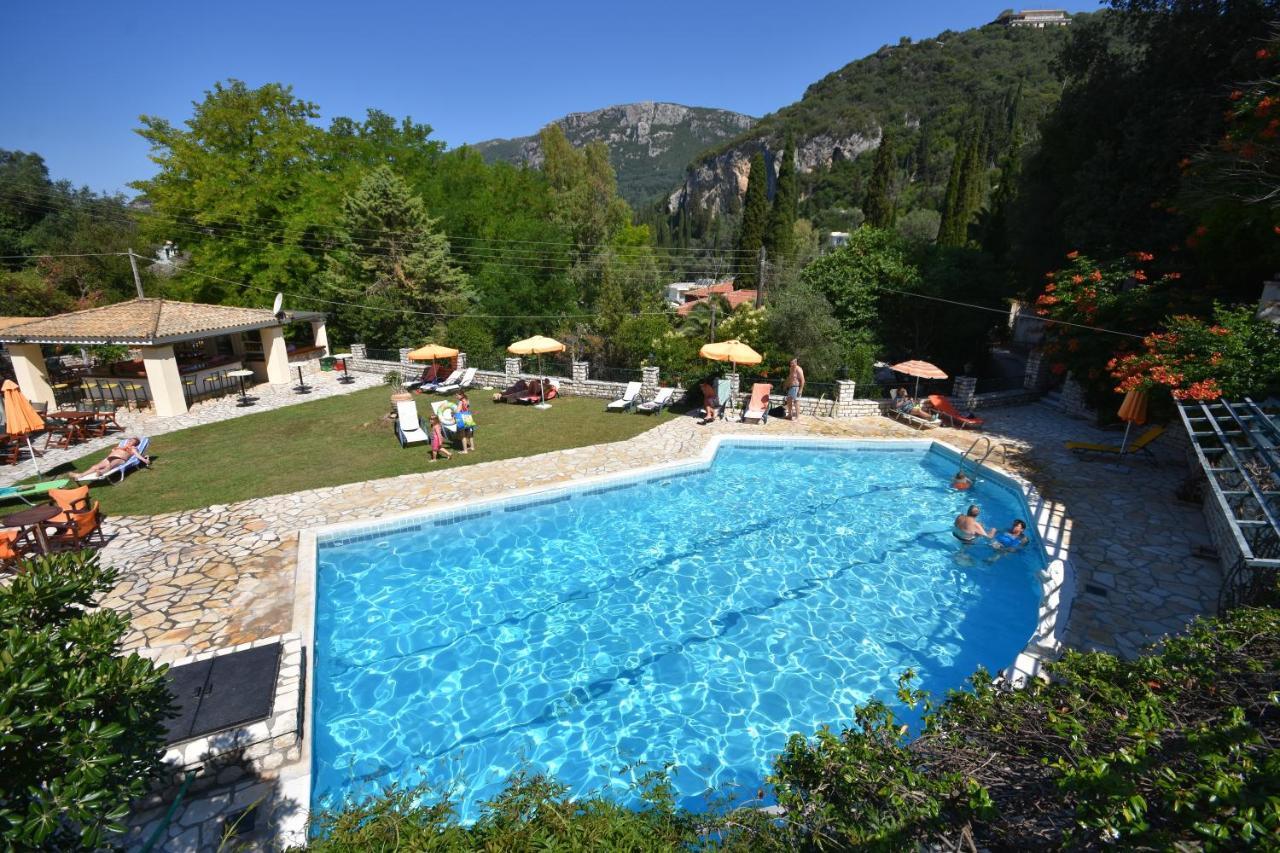 Callisto Beach Hotel Liapades Bagian luar foto