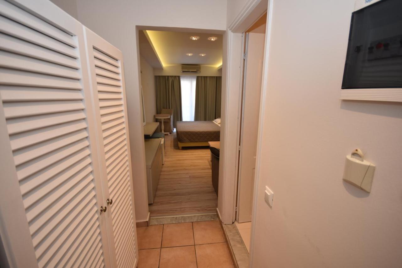 Callisto Beach Hotel Liapades Bagian luar foto
