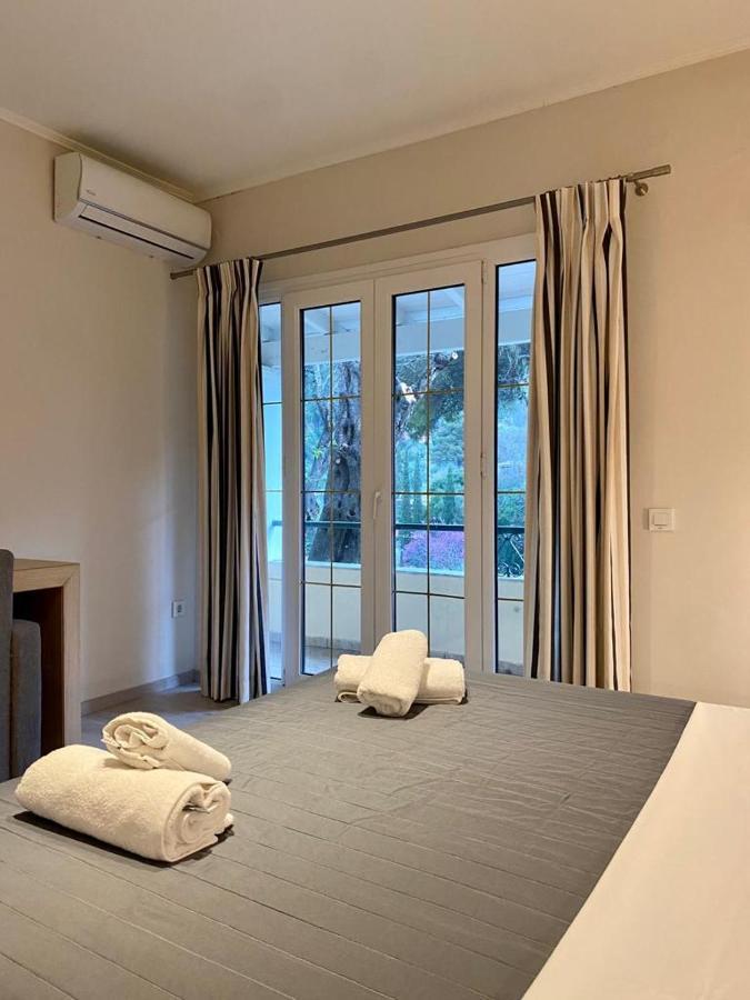 Callisto Beach Hotel Liapades Bagian luar foto