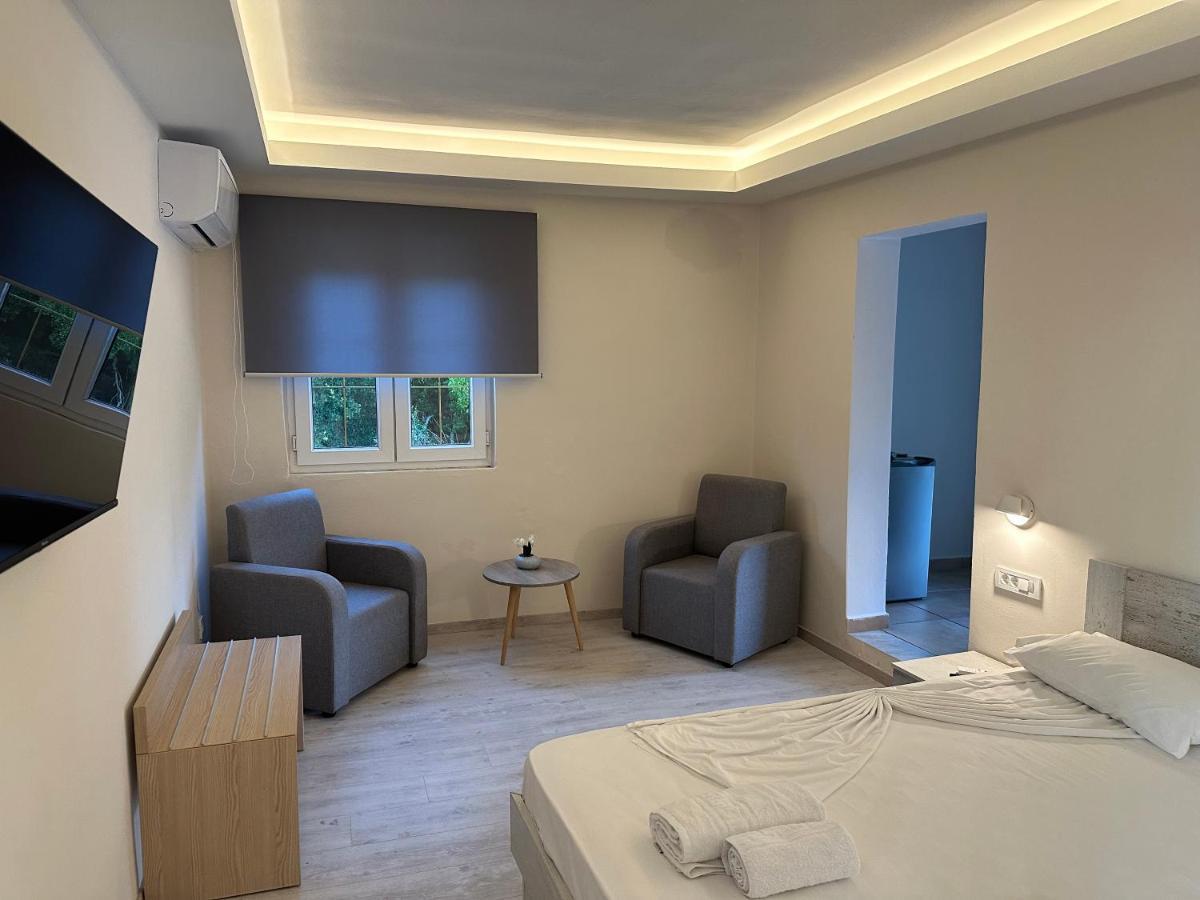 Callisto Beach Hotel Liapades Bagian luar foto